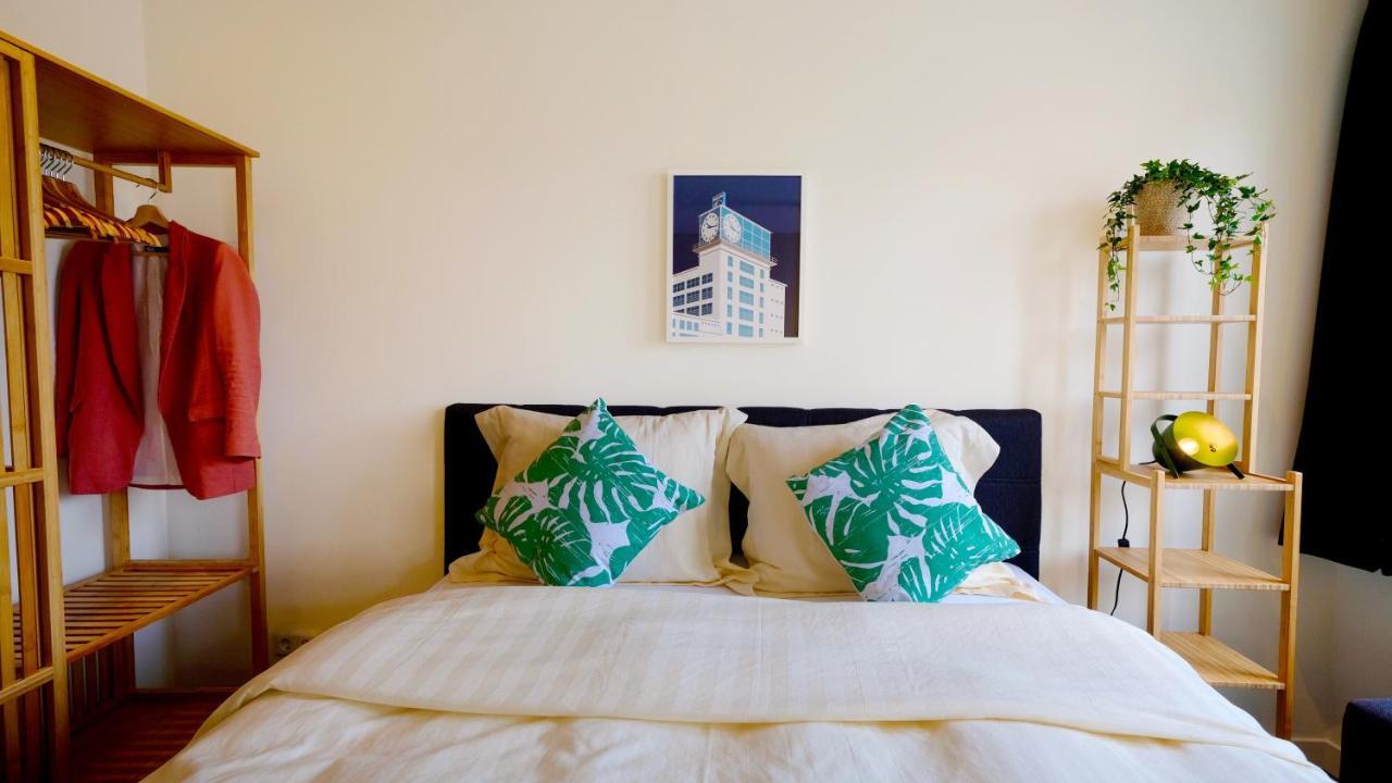 에인트호번 Sunny 45M2 Penthouse With Balcony And Terrace - R65C 아파트 외부 사진