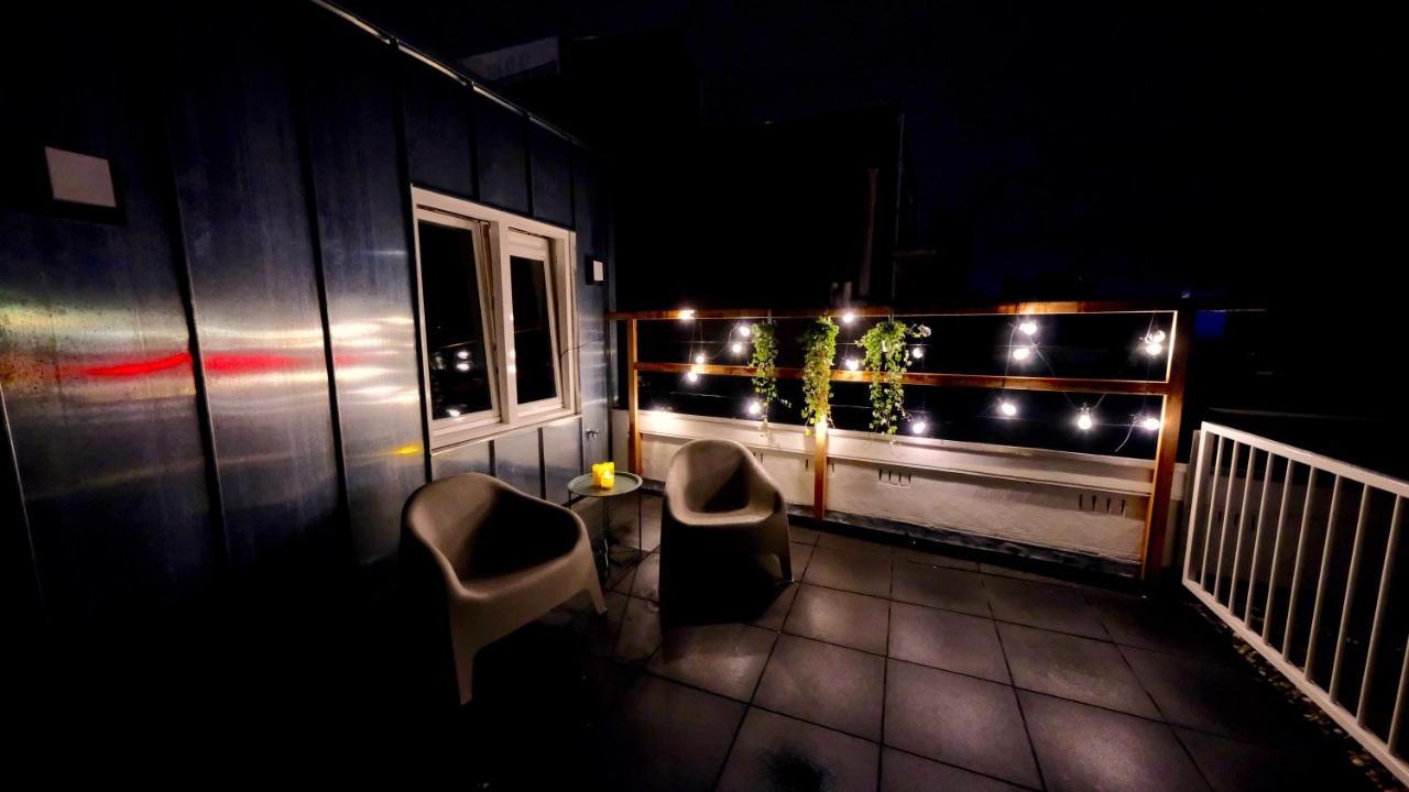 에인트호번 Sunny 45M2 Penthouse With Balcony And Terrace - R65C 아파트 외부 사진